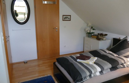 Hersel Apartamento | 3 dormitorio apartamento / Comercio plana 67 metros cuadrados con balcón y vista al Rin