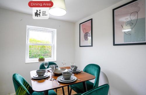 Yardley Hastings Casa | 3 Bedroom Home By Littlepiggyrentals Short Lets & Serviced Accommodation Northampton With Parking & Wi-Fi