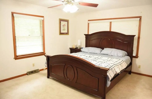 Willow Spring Casa | 3 bedroom home in Willow Springs. Close to Fuquay, Angier and Holly Springs.