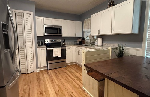 Shawnee Casa | 3 bedroom Home