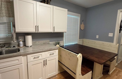Shawnee Casa | 3 bedroom Home