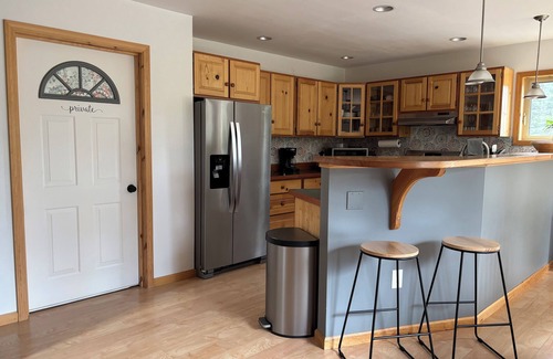 Healy Casa | 3 Bedroom Home with Fantastic Views Near Denali NP