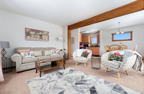 Eastern Vermont Casa | 3 Bedroom Home with Views of Mount Elmore - 20 minutes to Stowe