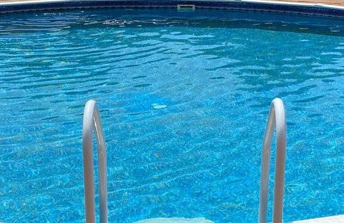 Michigan City Casa | 3-bedroom house in lovely Michigan City with Pool, Hot tub, WiFi, AC