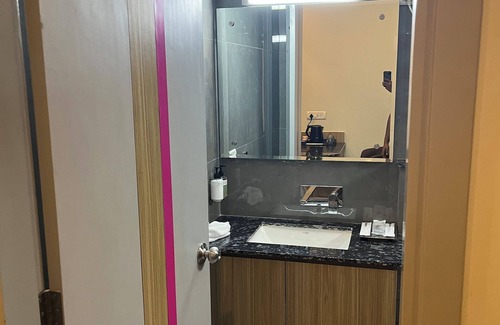 Sector 17 Casa | 3-bedroom house in awesome Gurugram with WiFi, AC