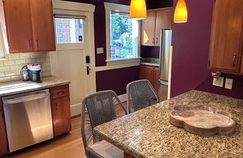 Phinney Ridge Casa | 3-bedroom house in beautiful Greenlake area of Seattle
