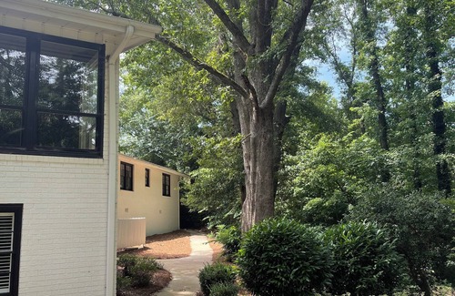 Hartwell Casa | 3-bedroom house in charming Hartwell! More photos coming soon!