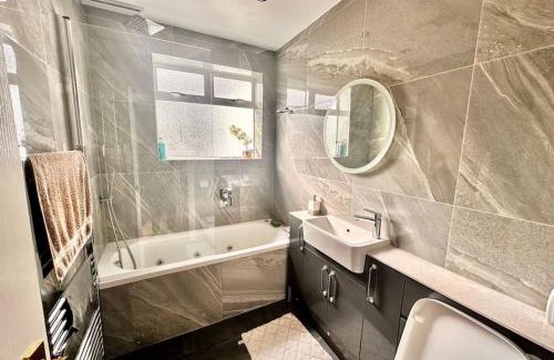 Longlands Casa | 3 Bedroom House in DA15