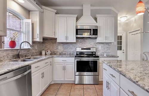 Milton Casa | 3-bedroom house in fabulous Lafayette with WiFi, AC