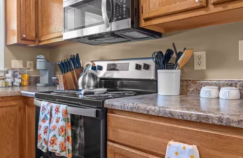 Cape Fear Casa | 3-bedroom house in fabulous Eastover with WIFI, all you need is your clothes!