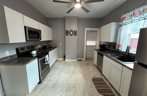 Montgomery Casa | 3-bedroom house in Montgomery near eats, university, trails, NRG.