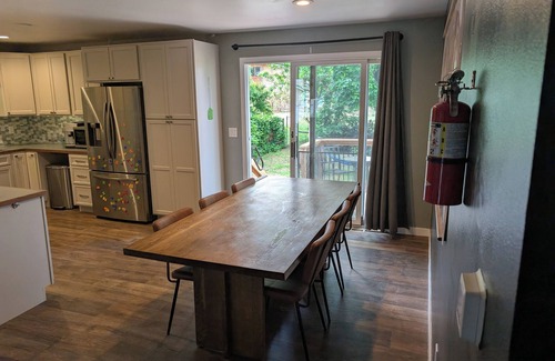 Green Mountain Casa | 3-bedroom house in tranquil Lakewood with WiFi, AC, and salt water hot tub.