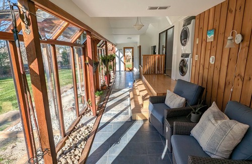 Clarksburg Casa | 3-bedroom house in wonderful Clarksburg, Town of Blue Mountains, with AC, WiFi