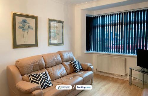 Warrington Casa | 3-Bedroom House in Warrington with Free Parking Ideal for Contractors and Family Stays