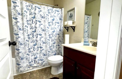 Covington Casa | 3-bedroom house in welcoming Covington with WiFi, fitness room, AC