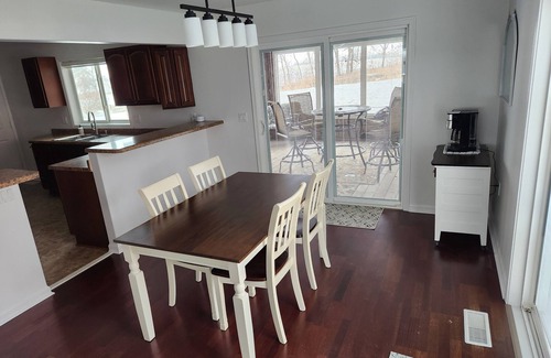 Pella Casa | 3-bedroom house in welcoming Pella close to lake & on the bike trail
