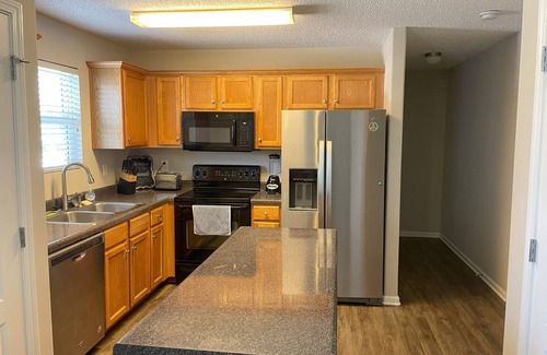 Athens Casa | 3-bedroom house minutes from Downtown Athens and UGA!