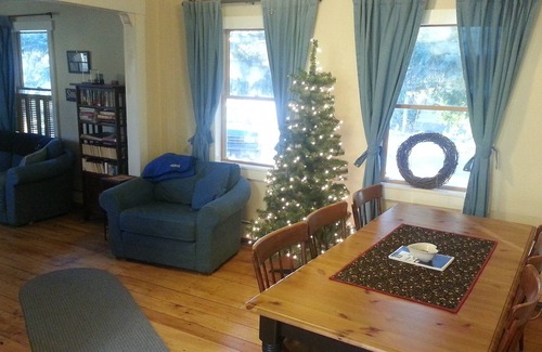Stratton Casa | Casa de 3 dormitorios al norte de Sugarloaf Mtn, chimenea de gas, WiFi