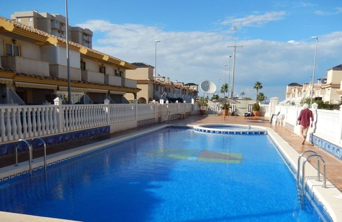 Playa Paraíso Casa | Casa de 3 dormitorios situada a 200 metros de la playa.