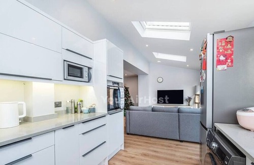 Bromley Common and Keston Casa | 3 bedroom house with a beautiful view in Bromley