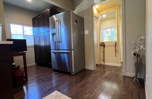 Kenmore Casa | 3 bedroom house with free parking and pets allowed