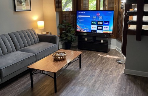 Victorian Village Casa | 3 Bedroom in the Short North Columbus