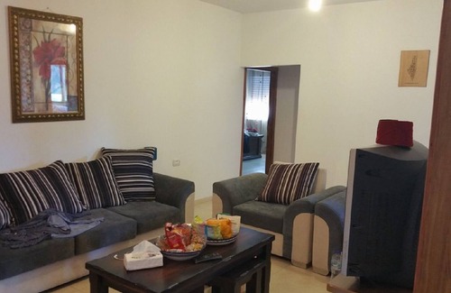 Ramallah Apartamento | 3 Bedroom Kattom Furnished Apartments 8, Ramallah, Prime Location
