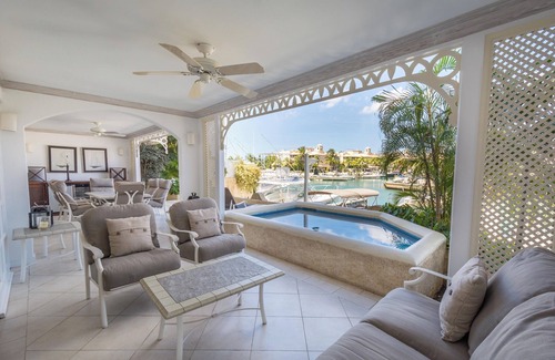 Saint Peter Parish Apartamento | 3 Bedroom Lagoon Front Apartment