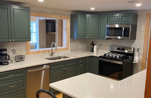 Gilmanton Casa | 3 Bedroom Lakefront Cottage on Shellcamp Lake, Gilmanton NH