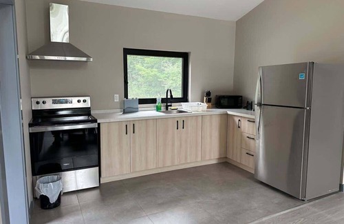 Lakefield Cabina | 3-bedroom Lakefront Villa #2
