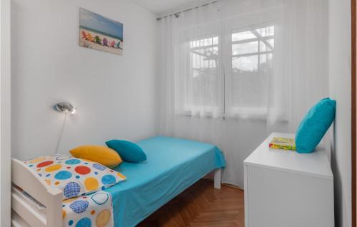 Gostinjac Apartamento | 3 Bedroom Lovely Apartment In Dobrinj
