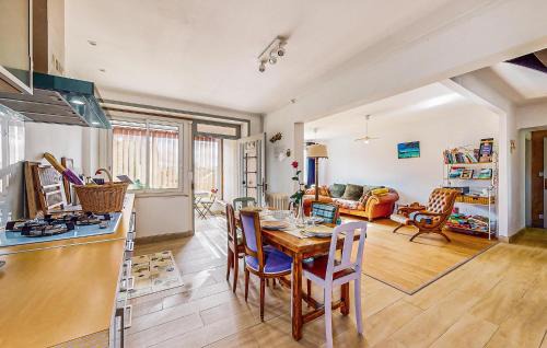 Le Vieux-Bourg Casa | 3 Bedroom Lovely Home In Le Vieux-Bourg
