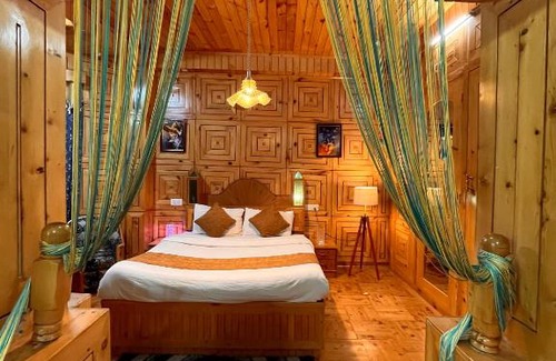 Manali Apartamento | 3 Bedroom Luxury villa with sceneric mountain view