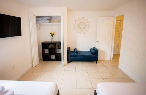 Miami Shores Casa | 3 Bedroom Miami Home 15 Minutes to the Beach