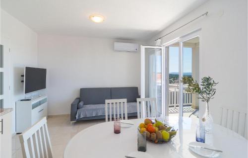 Cove Makarac (Milna) Apartamento | 3 Bedroom Nice Apartment In Milna