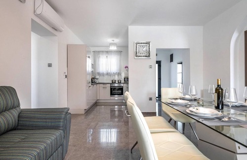 Puntera Casa | Impresionante casa en Barban con cocina