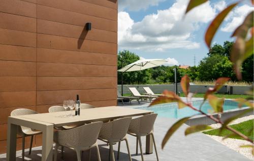 Orbanici Casa | 3 Bedroom Nice Home In Orbanici