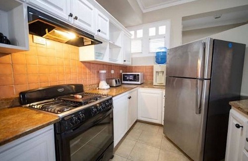 Los Brazos Apartamento | 3 bedroom oceanfront condo with sea views near everything in Sosua