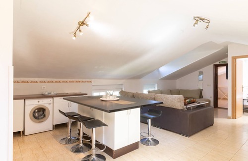 Alava Apartamento | Ático de 3 habitaciones para 6 personas