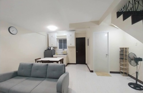Suba Basbas Casa | 3-Bedroom Pacific Grand Townhome in Masulog, Lapu-Lapu with WiFi & Full AC Rooms