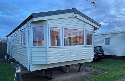 Rhyl Chalet De Esquí | 3 Bedroom, pet Free, Static Caravan in Prestatyn