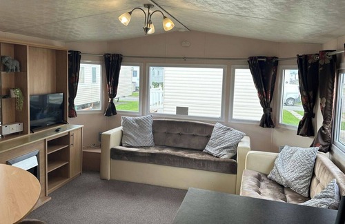 Rhyl Chalet De Esquí | 3 Bedroom, pet Free, Static Caravan in Prestatyn