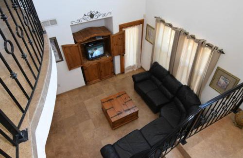 Rancho El Dorado Casa | 3-bedroom Pool Side Vacation villa