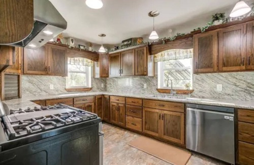 Hill County Casa | 3-bedroom private retreat