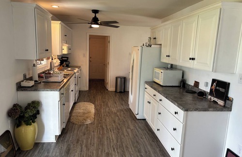 Milton Casa | 3 bedroom ranch in enjoyable Lewes 20 minutes to beach & historic district.