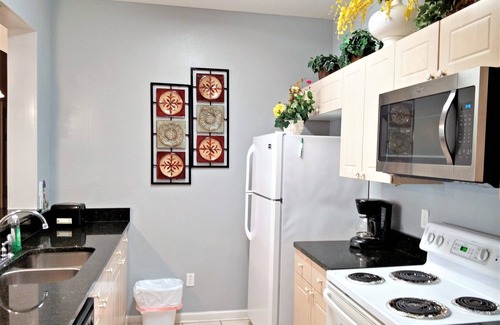 Windsor Palms Condominio | 3 Bedroom Resort Style Condo, 3 Miles to Disney!n