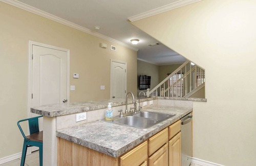 Corpus Christi Casa | Resort Pool! 3 Bedroom | ATV Optional | Sleeps 10