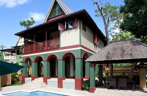 Ocho Rios Cabaña | Casa de playa de 3 dormitorios - Piscina / Playa / Wifi / Restaurante / Mantenimiento de la casa HCP