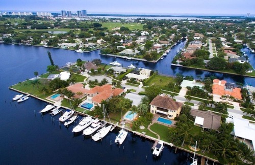 North Palm Beach Apartamento | 3 Bedroom Single family 321376 by Houzlet