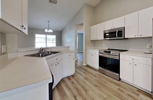 East County Civic Group Apartamento | 3 Bedroom Single family 430705 by Houzlet